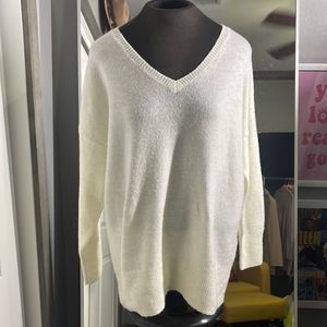 NWT VERO MODA cream sweater Size: Medium